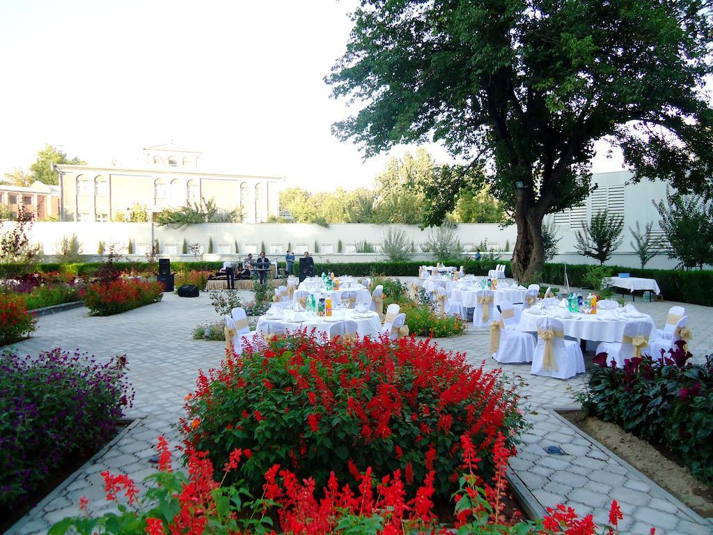 Dushanbe Serena Hotel Εξωτερικό φωτογραφία