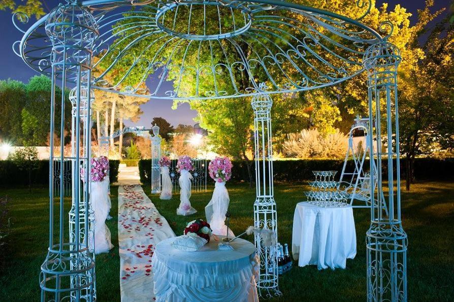 Dushanbe Serena Hotel Εξωτερικό φωτογραφία