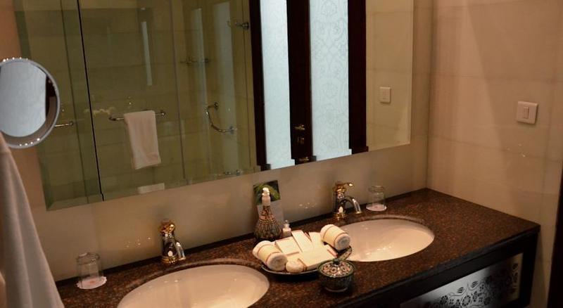 Dushanbe Serena Hotel Εξωτερικό φωτογραφία