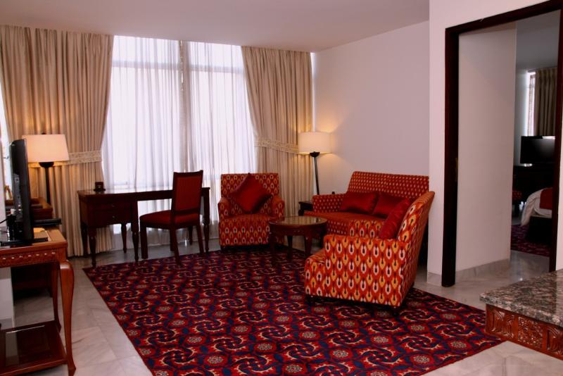 Dushanbe Serena Hotel Εξωτερικό φωτογραφία
