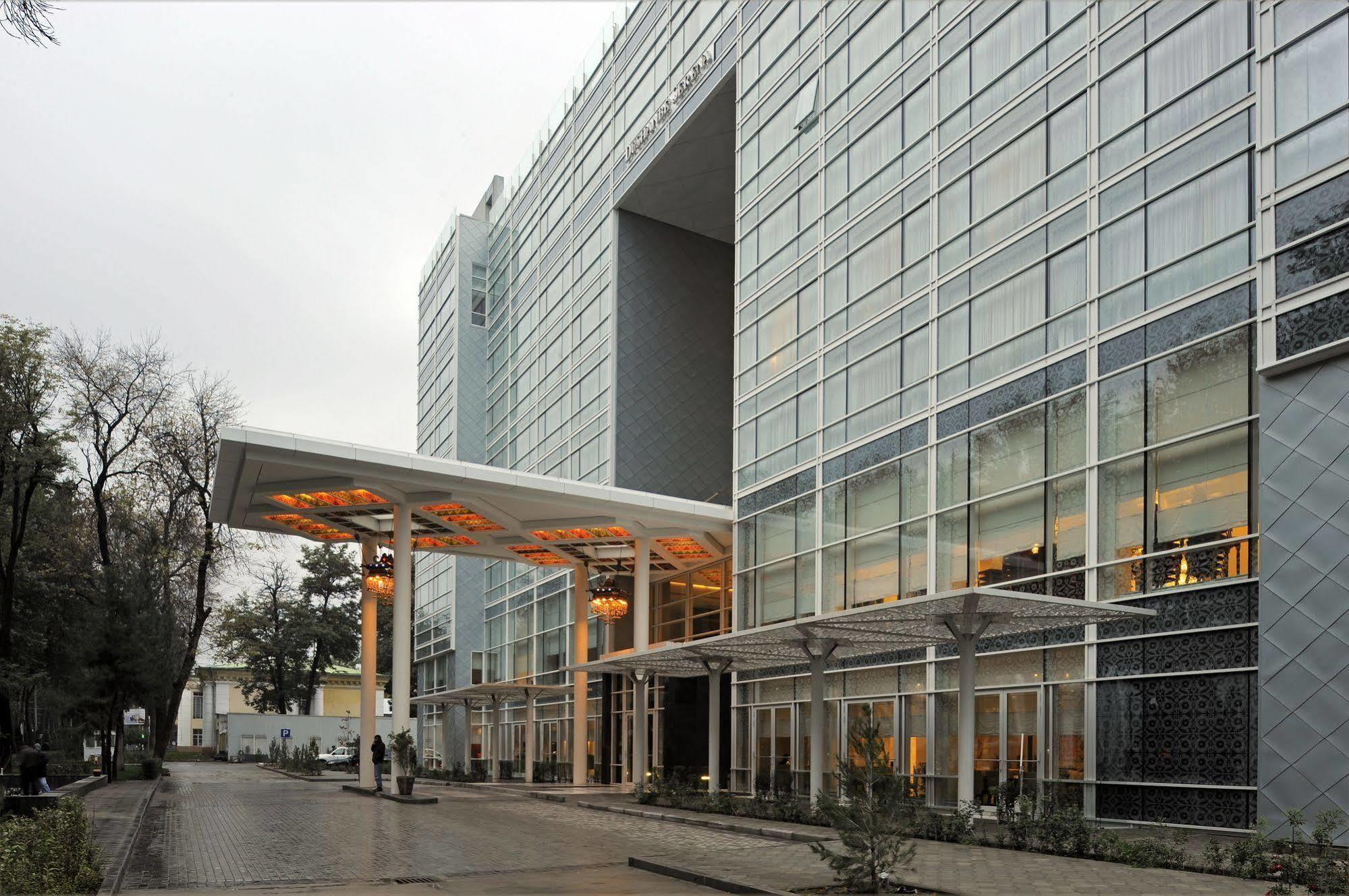 Dushanbe Serena Hotel Εξωτερικό φωτογραφία
