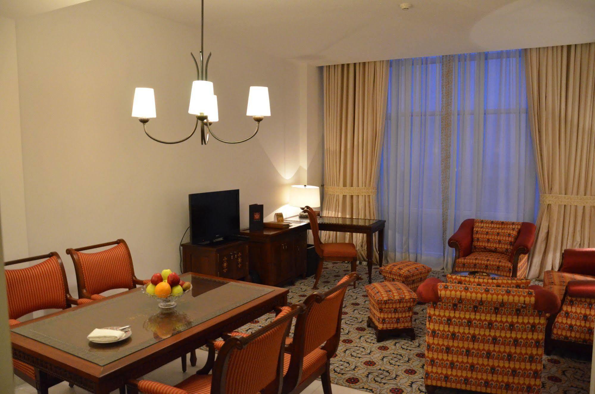 Dushanbe Serena Hotel Εξωτερικό φωτογραφία