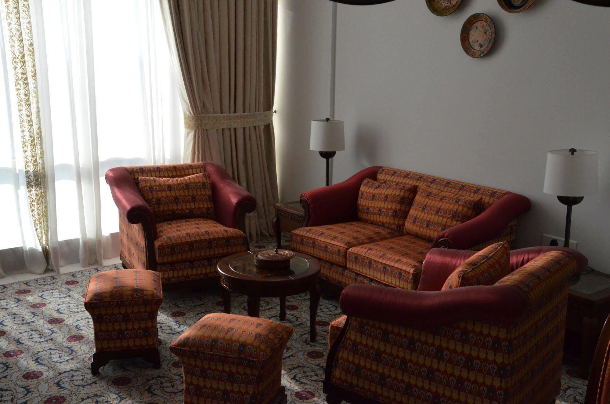 Dushanbe Serena Hotel Εξωτερικό φωτογραφία