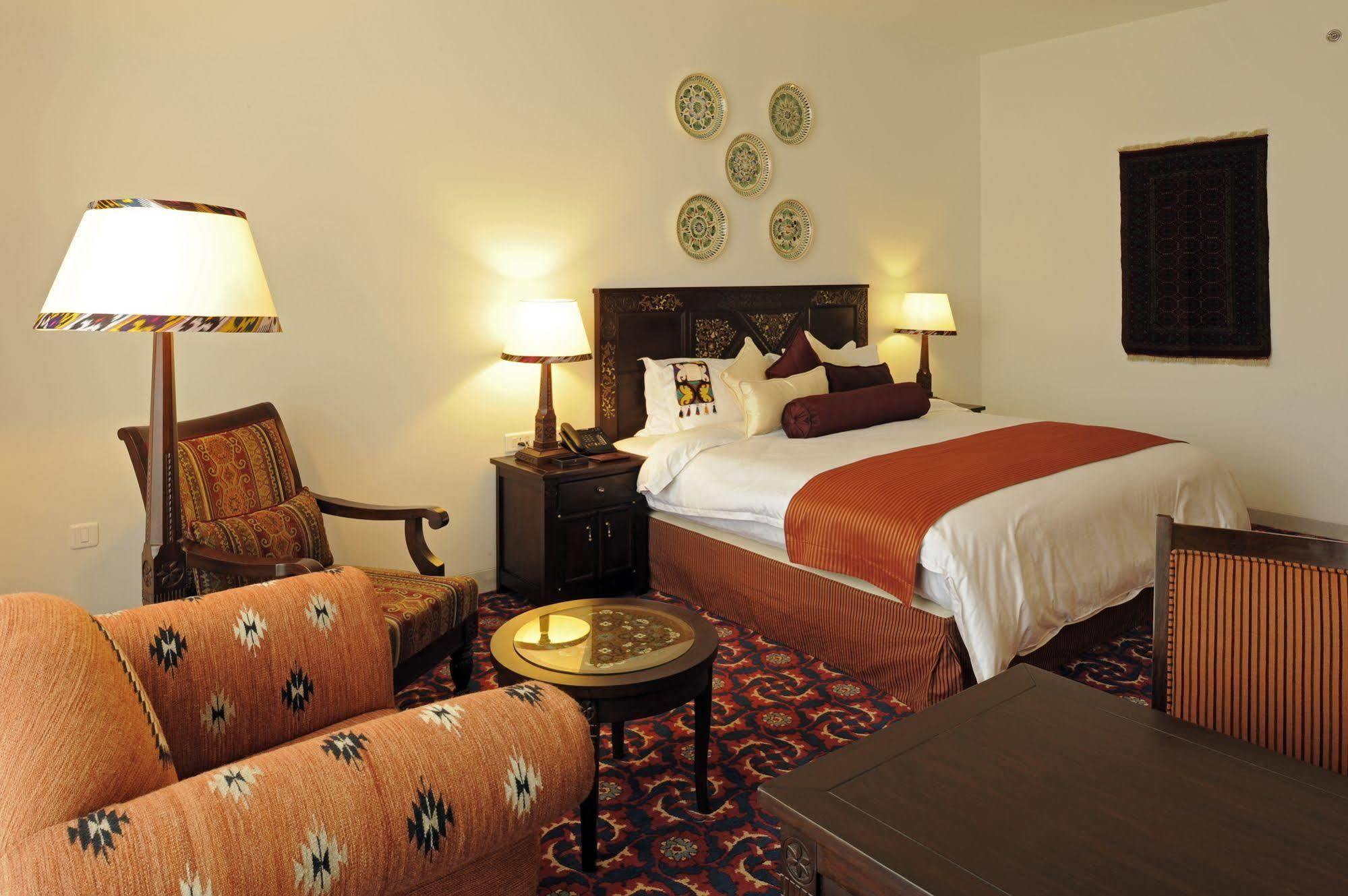 Dushanbe Serena Hotel Εξωτερικό φωτογραφία
